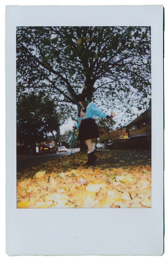 leaves outfit